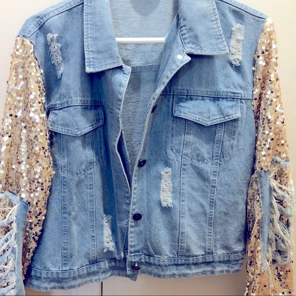 Vintage jean jacket - ripped gold details